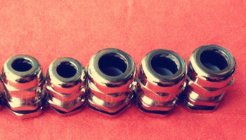 怎么讓金屬防水電纜接頭和防水接線盒配合使用？