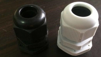 尼龍電纜防水接頭選購(gòu)方法及運(yùn)輸注意事項(xiàng)